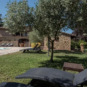 https://i-melograni-del-chianti.it-tuscanyhotel.com
